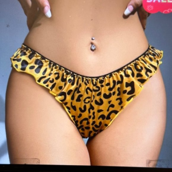 No Brand Name 5-Star rated by posh buyerson Other - Brand New Leopard Print Ruffle Trim Panty Multicolor Various